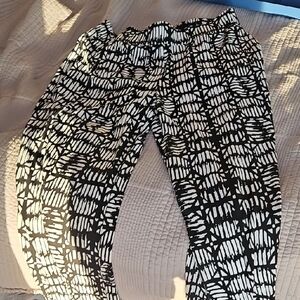 Kasper Black and White Abstract Design Pants Small